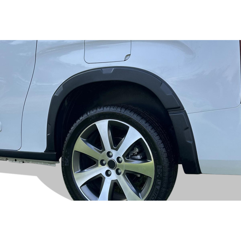Toyota Proace City Çamurluk Dodik Set 8 Parça ABS 2019 ve Sonrası